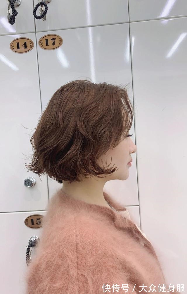 发量 烫烫染染剪剪就是美,想换发型看这里,100多款够不够!