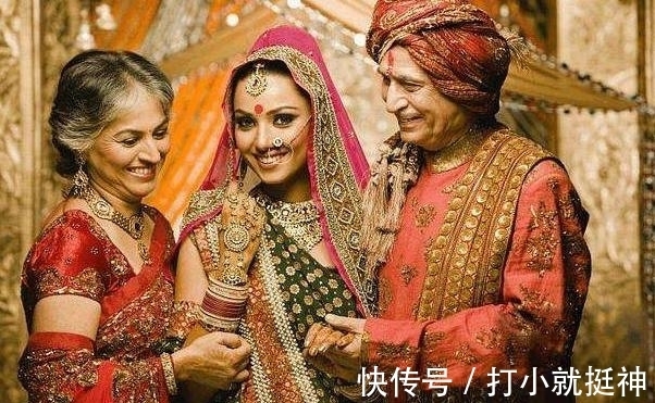 首饰 印度富商嘲笑中国,女人连黄金都带不起,却被网友疯狂打脸