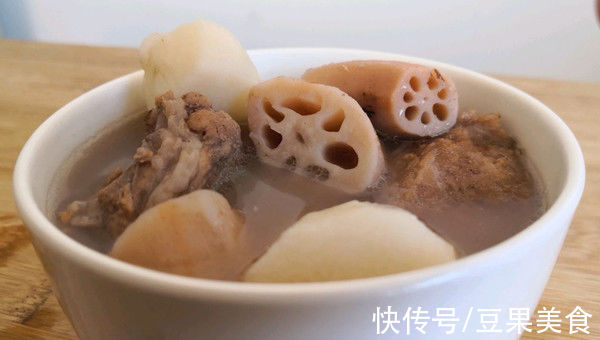 吃对莲藕山药炖脊骨，每一口都是极致享受