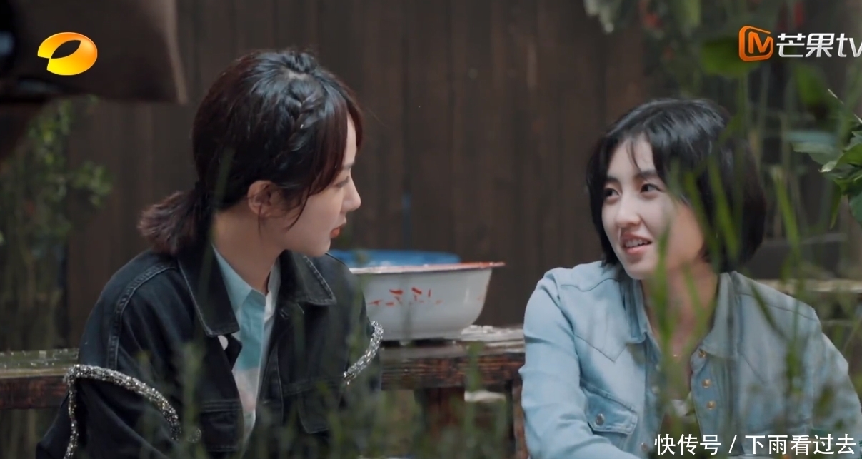 我的姐姐|《向往5》杨紫成为催化剂,张子枫话痨属性被激活,之前太内向?