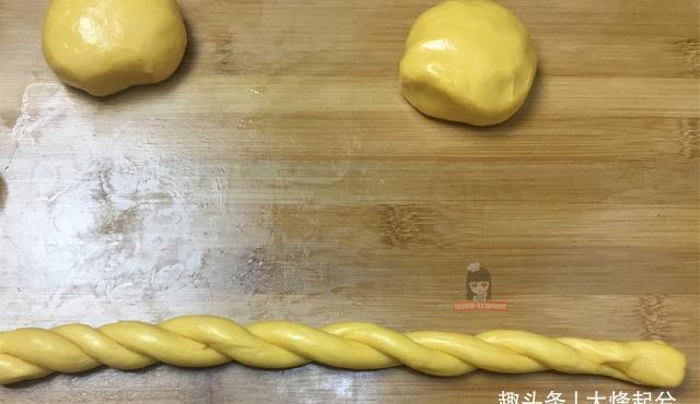 好吃|炸麻花的时候只要多加一种食材,包你炸出来的麻花,好吃到爆