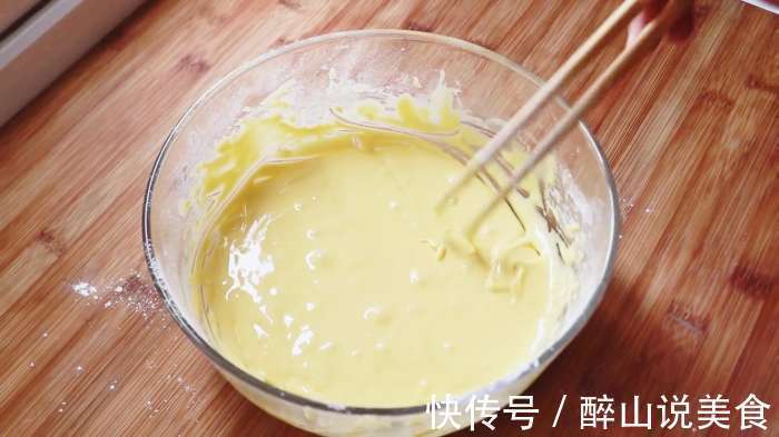 2勺糯米粉,4个鸡蛋,教你一个新吃法,比蛋糕店蛋糕好吃