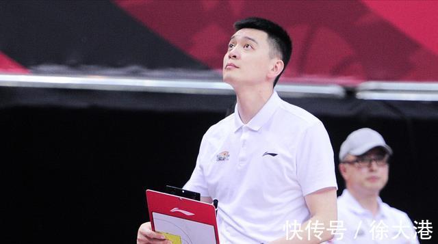 辽宁男篮|杨鸣一语惊醒梦中人!辽宁男篮争冠最大隐患出现,记住这是在CBA