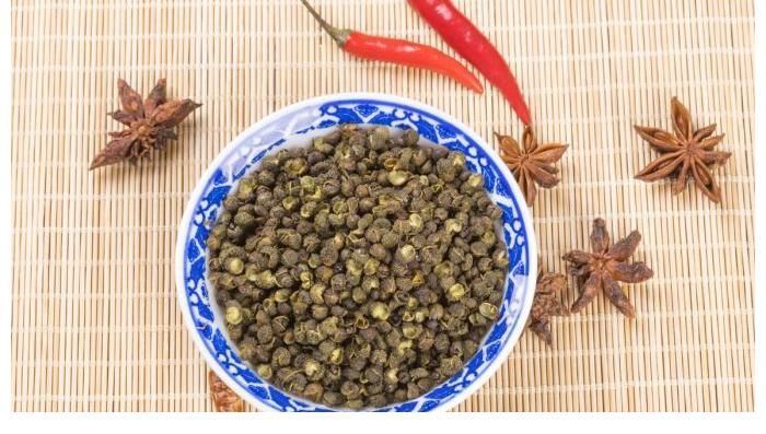 维生素d|世卫组织呼吁停止食用,比味精还伤骨骼,劝告家人:尽早撤下餐桌