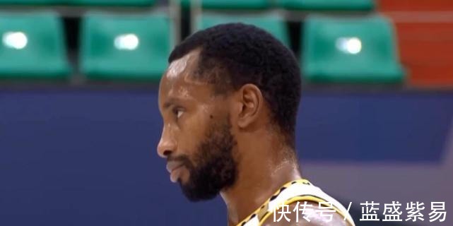 高诗岩|三人17投3中！22岁小将真不如高诗岩，杨鸣赛后放狠话！