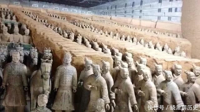 揭开|秦始兵马俑栩栩如生,是真人烧制而成的吗?一尊裂开的佣揭开谜题