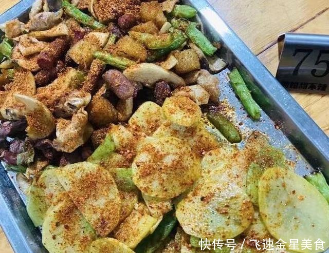 排队|成都20年老字号小店,一大盘菜50元,中途不让加菜,想吃得排队