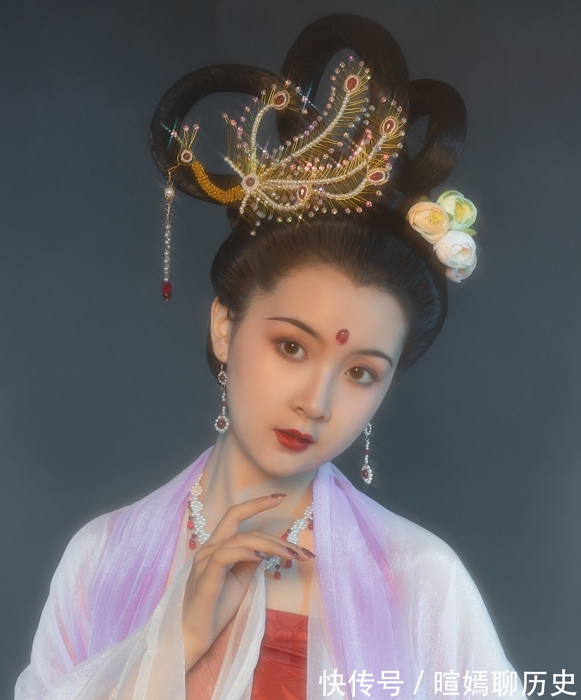 七绝!月·七绝·十首丨思君不忍音尘断,玉兔蟾光两渺茫