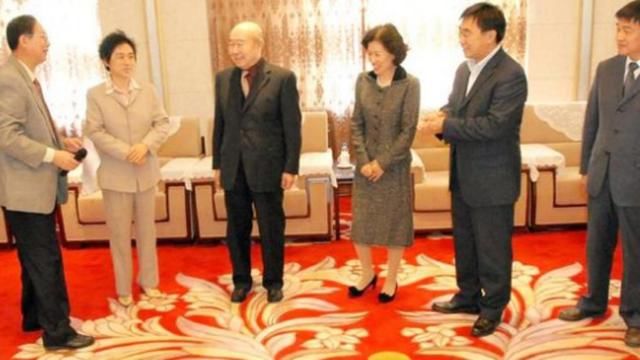  发现|父亲留下两张“废纸”，外国人出高价引怀疑，鉴定后才发现是国宝