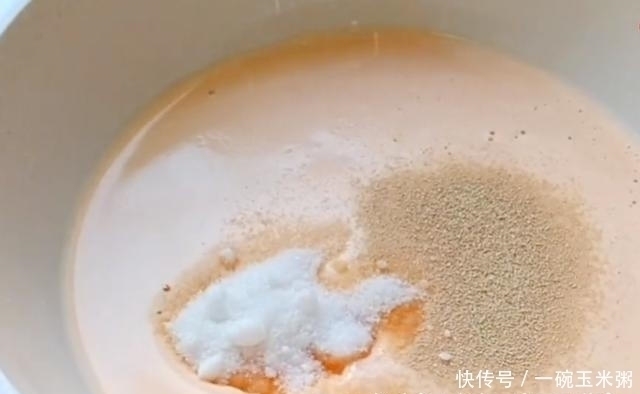 葡萄干|自从知道胡萝卜加鸡蛋可以这样吃，孩子3天2头点名吃，开锅流口水