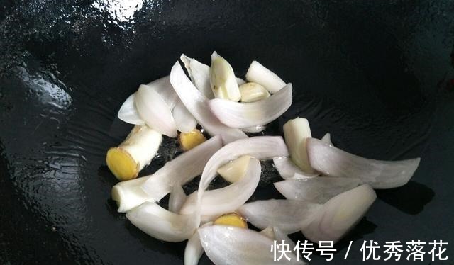 牛肉|土豆和牛肉搭配,这样做鲜美入味,牛肉软烂,大人孩子都很爱吃!