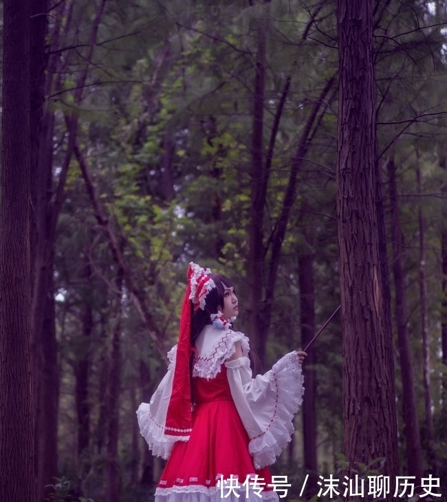 pl《东方PROJECT》——博丽灵梦小姐姐cosplay