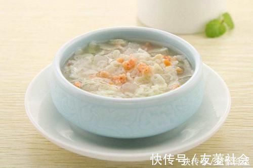 主食|专家为何不建议给宝宝喝“三段”?不仅费钱,还伤孩子的身体