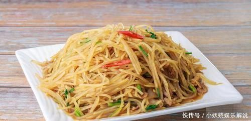 土豆丝|炒土豆丝时,无论是焯水还是直接炒都不对!教你正确做法香脆入味