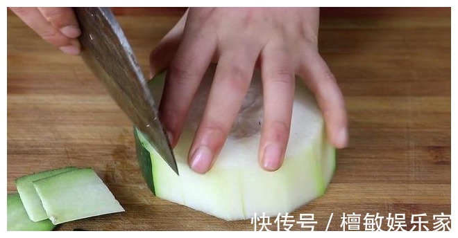 食用盐|冬瓜不再炒着吃，加1个茄子，这做法第一次见，孩子也喜欢吃