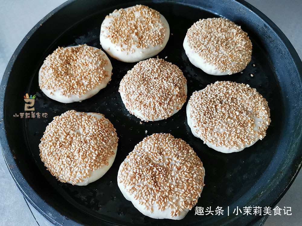 发面时，牢记别直接和面，面点师教我1招，10分钟发满盆，实用！