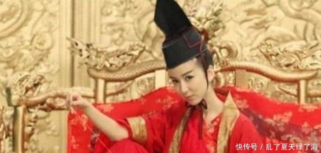 公寓|电视剧的cos角色,爱情公寓一股泥石流,吕布形象应该算经典了