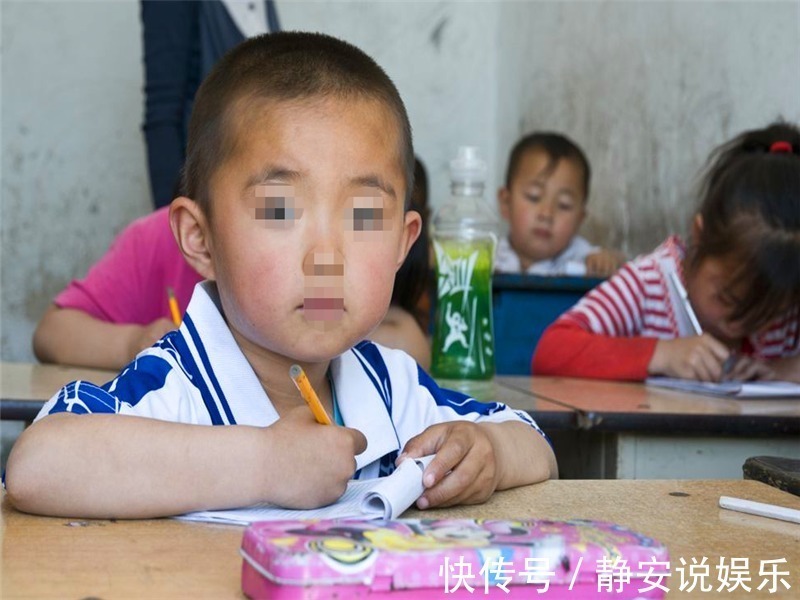 先生|爸爸姓“尿”,给孩子取的名,上户口时工作人员一口茶全喷了出来