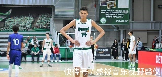封盖|身高2.18米,臂展2.43米!还能投3分!他已经预定23年选秀状元?