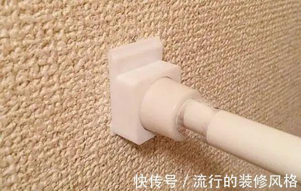 柜子|邻居家卫生间要火了！马桶离地10公分，下方加两根杆子，收纳满分