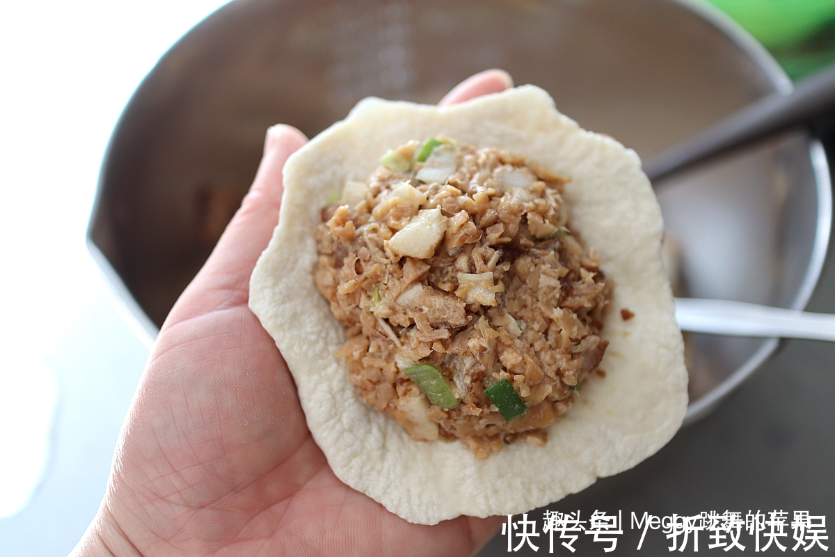 酱肉|酱肉包子太香了，蒸两锅晚餐早餐全解决，家中存货再也不愁吃