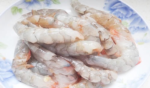 大爷就是大爷,为了钓鱼真是下血本,这才是真正的钓鱼人