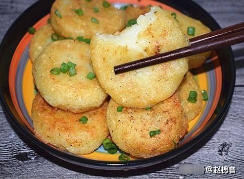 土豆被再炒了，这样做也很好吃，做法简单营养多