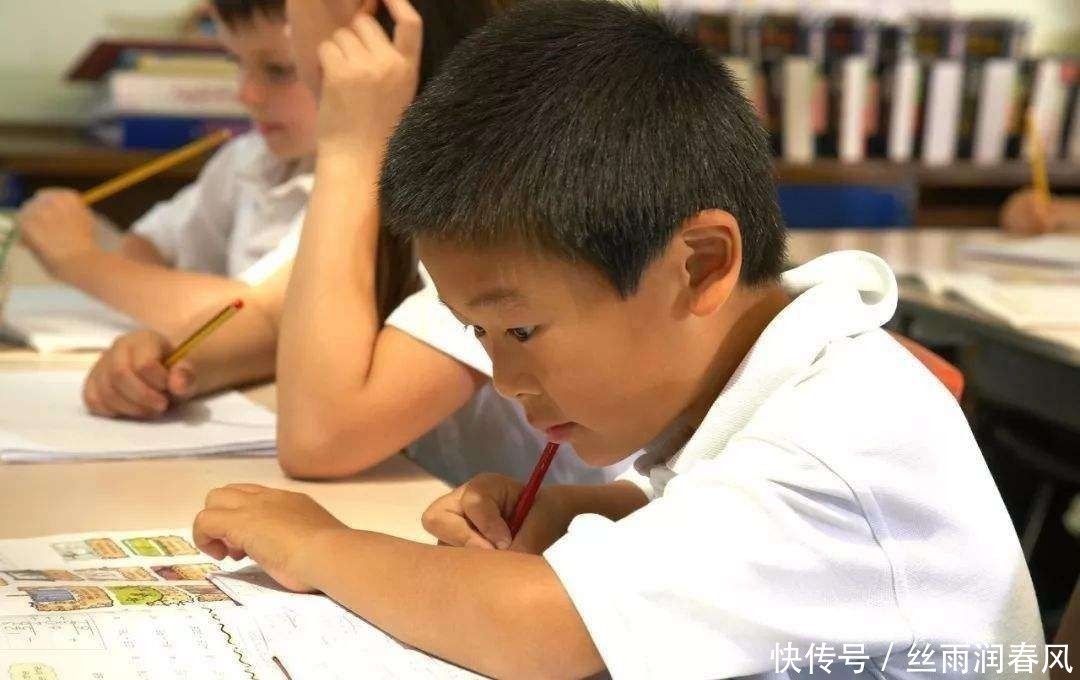 一年级|孩子一年级家长就辅导不了,是家长的智商下降了,还是作业有问题?