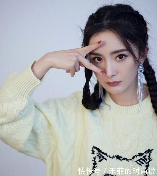 美腿|杨幂少女感爆棚!拳击辫配毛衣短裤,“漫画腿”瞩目!