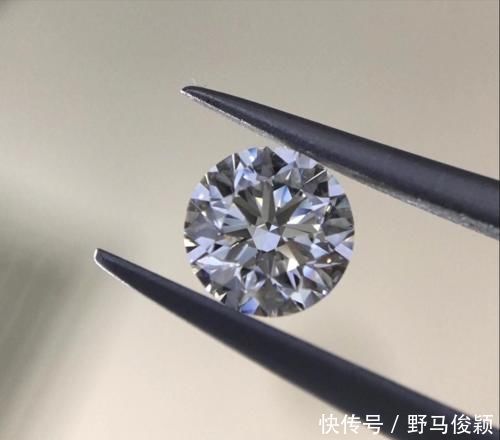 裸钻4c|50分的钻戒多少钱？裸钻4C、钻戒款式、珠宝品牌如何选择搭配