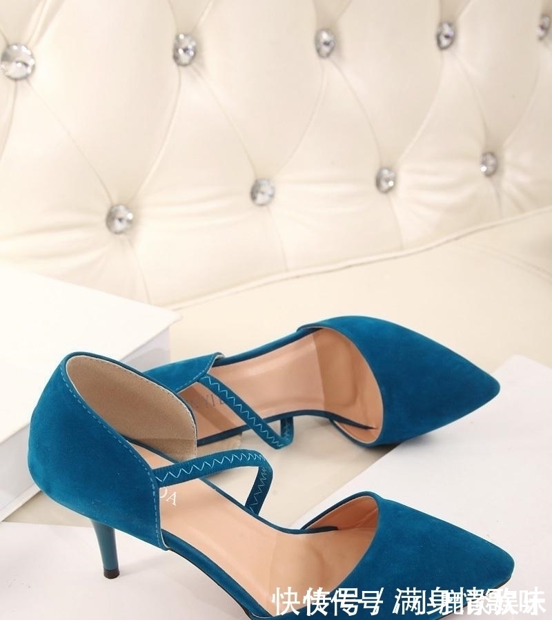 一个女人|细跟鞋有不一样的魅力,让你尽显女人味,都觉得非常美