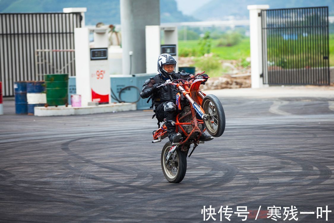 汽车|国庆假期，象山影视城将重磅推出飞车特技实景剧，游客可免费观看