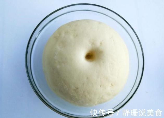 30年大厨教你做馅饼,外皮酥脆,馅料多汁,连吃5个都没问题!
