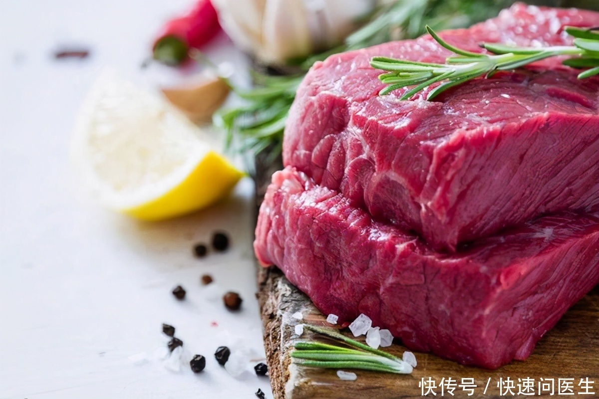 身体缺乏维生素B12,视力、肌肉、气血运行都受到影响,早发现