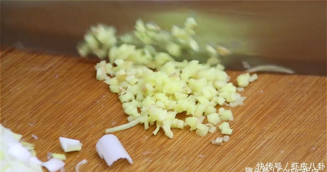 糯米的简单做法真好吃，不炒不煮，鲜香软糯，每次上桌都控盘