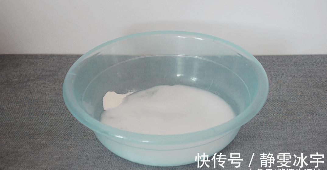 厨房抹布又脏有油难清洗 教你一招用它泡一泡, 抹布比毛巾还干净