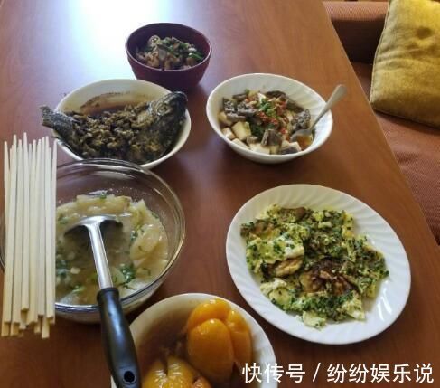 灯光|李维嘉节目中晒出豪宅，全屋都是大白墙，灯光的运用堪称装修典范