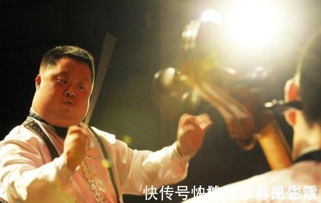 新生儿|有“唐氏综合征”的孩子,面部是什么样子?婴儿期能看出来吗