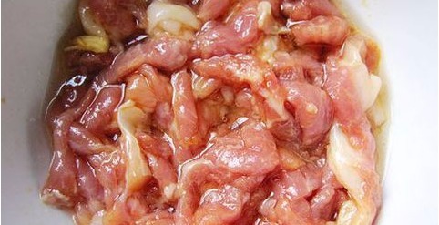 肉怎么炒才嫩滑?30年大厨教你9招,炒出的肉肉滑嫩好吃不塞牙