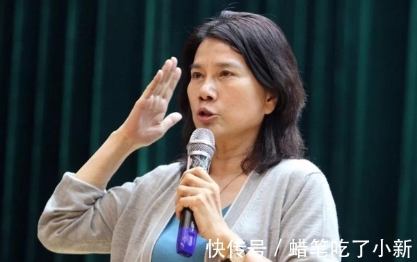 |半月销量2259台手机,格力又闹出新笑话,董明珠10个亿算盘白打了