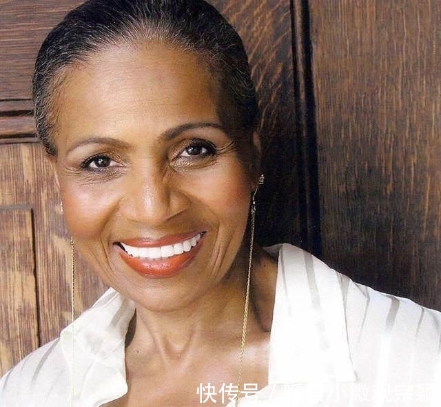 长相|80岁老奶奶健身20多年，长相年轻，看着可能比你还有精神