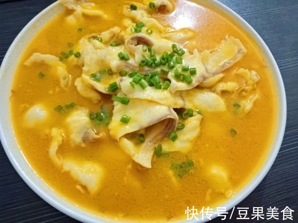 吃货们决不能错过的金汤酸菜鱼