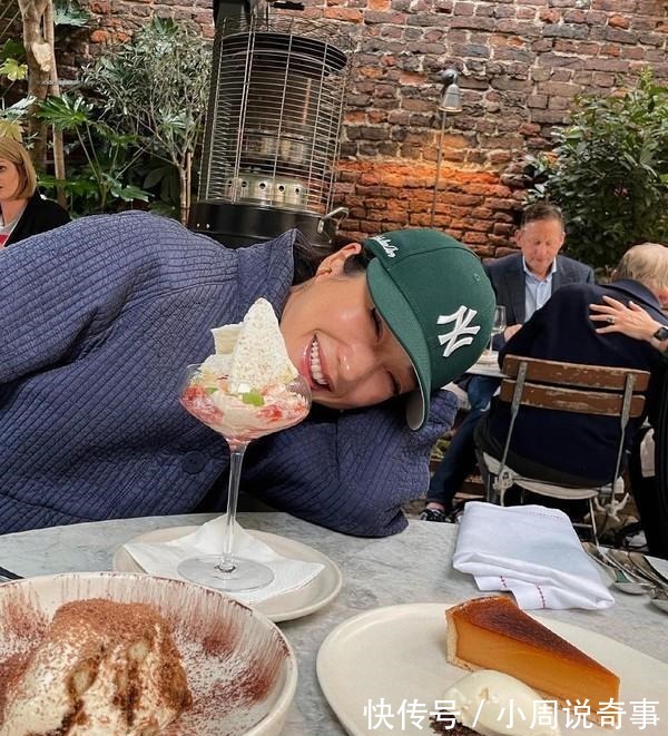 潮流女神 上脚万元球鞋开着百万跑车,新一代潮流女神是她!