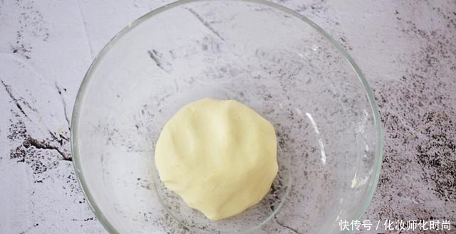 气色|夏季女生必吃甜品,暖宫补血又补气,吃出好气色,1块钱做一大碗