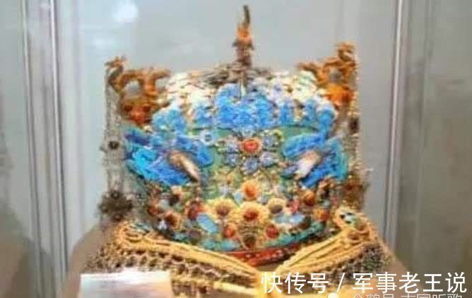 拿破仑$世界五大凤冠:中国2顶最奢华,西方3顶太寒酸,慈禧的无人能及