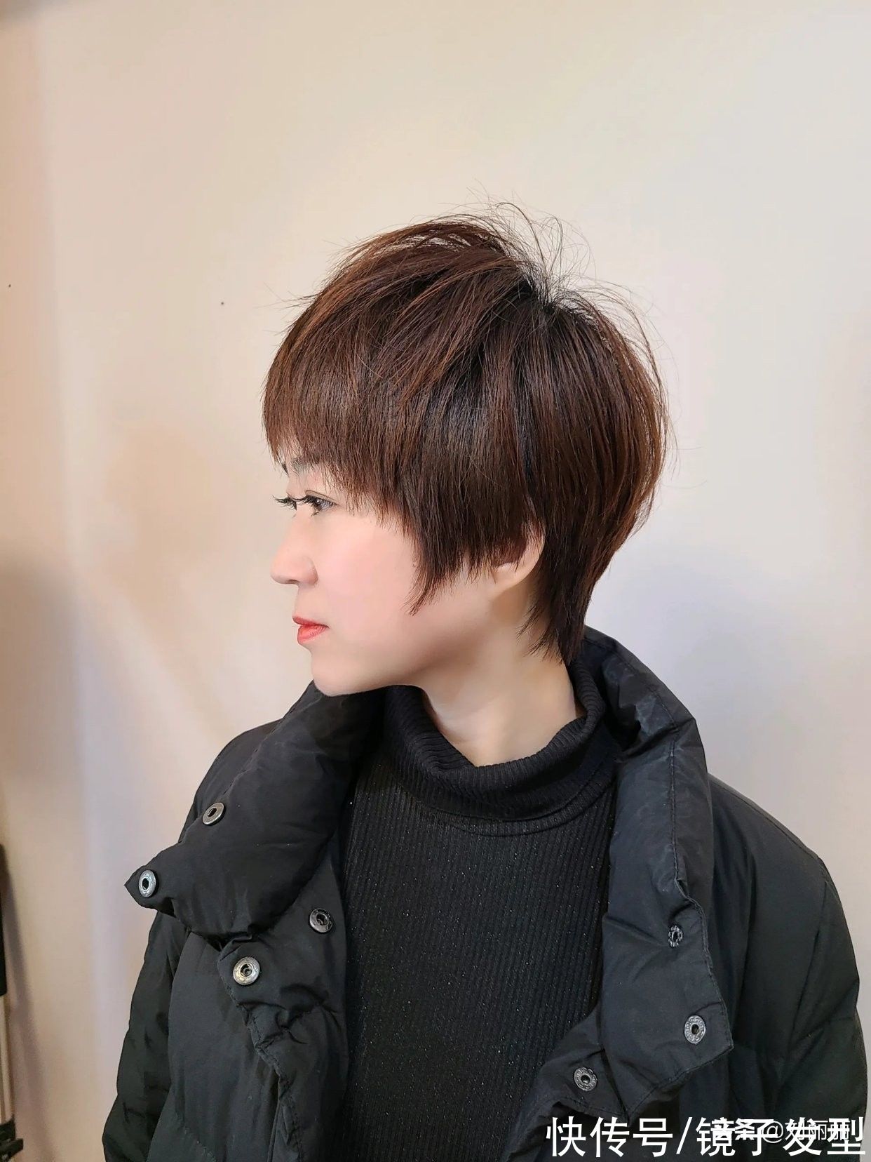 全头 今年年底发型怎么剪？全头卷齐刘海狼尾发都不错，精选15款任你挑
