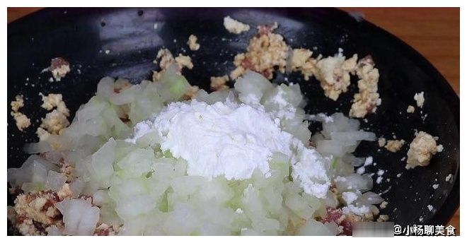 冬瓜最好吃做法,花2年研究,我家一周吃6次,不炒不煮,太香了