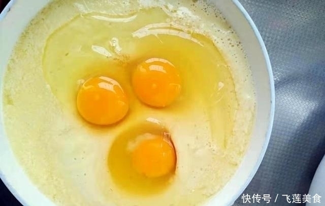 黄豆|别再买豆腐脑了,一把豆子,三个鸡蛋,教你在家做豆腐脑,特好吃