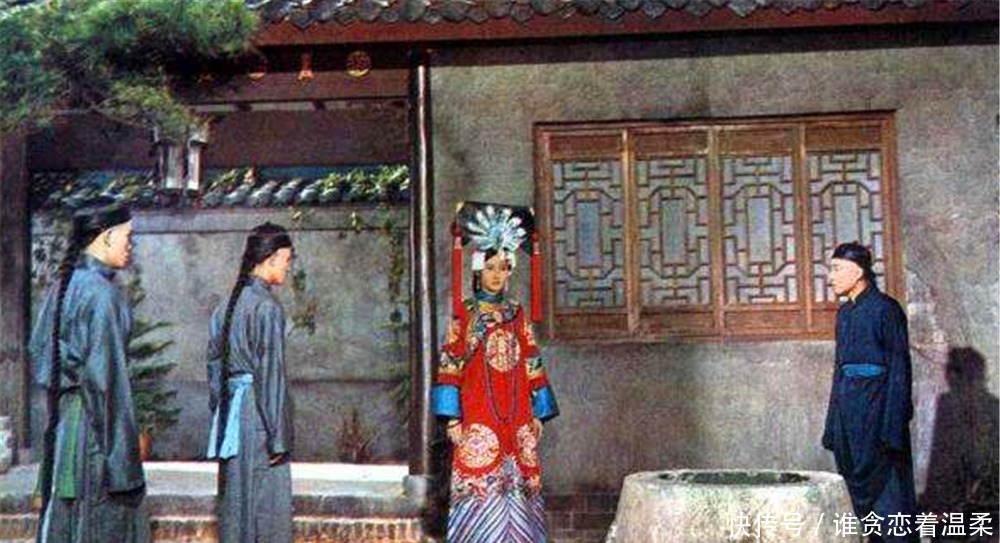 看过珍妃井的人都知道,井口比头还窄,慈禧怎么将珍妃推进去的!