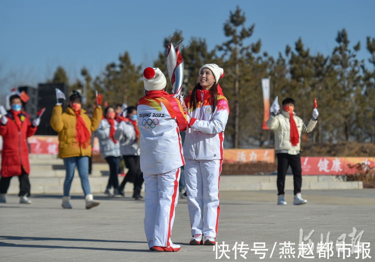 让奥运精神随火炬“飞扬”